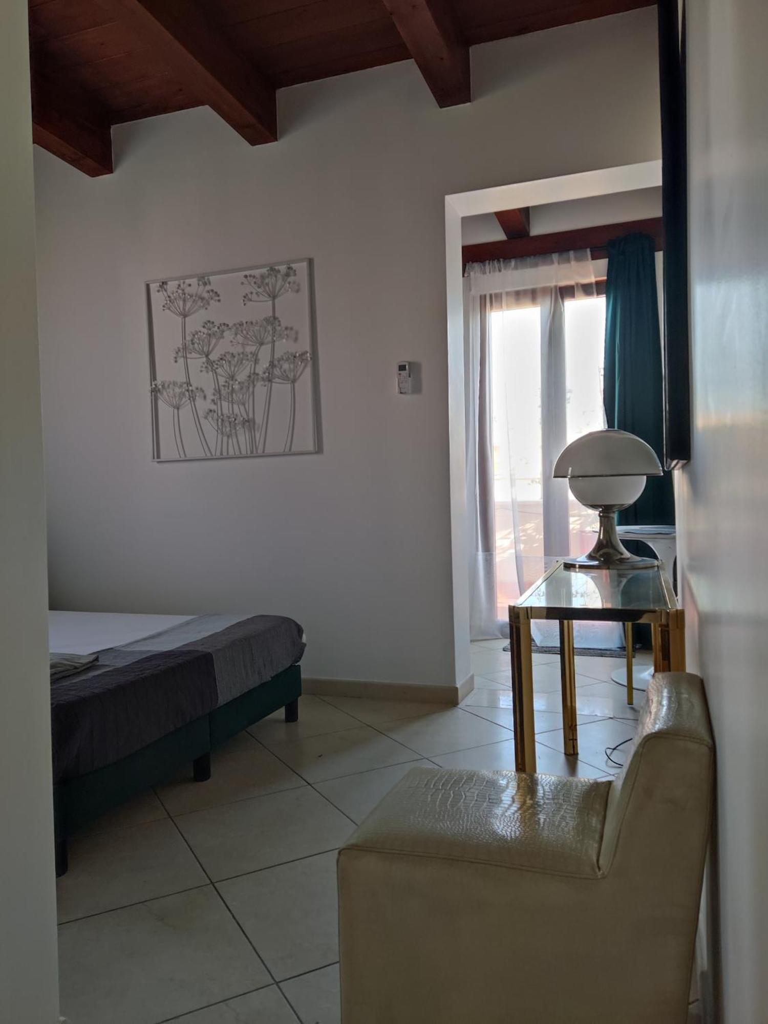 Trani Residence Εξωτερικό φωτογραφία